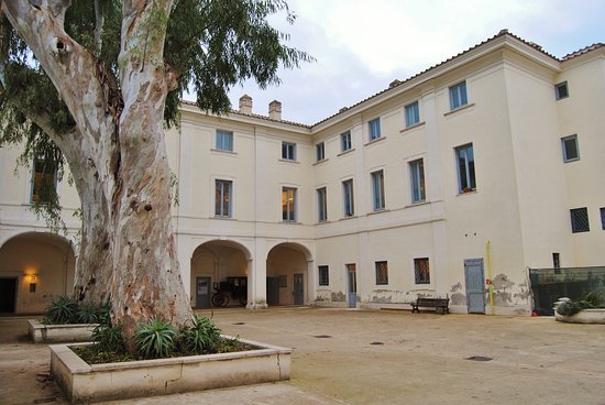 Biblioteca Comunale Giulio Regeni