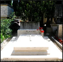 Tomba di Ennio Flaiano al cimitero di Maccarese