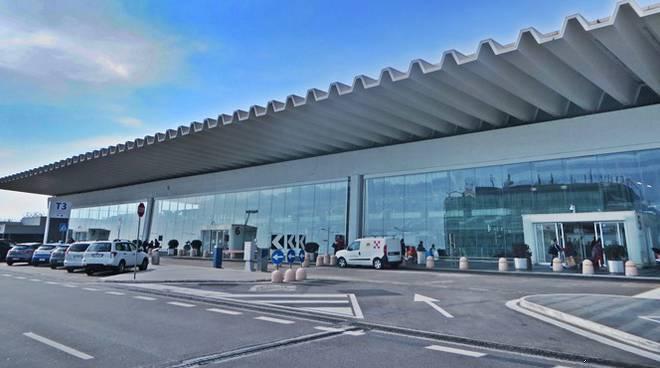 Aeroporto, antonelli-fortini: "le regole stabilite per i tassisti vanno rispettate"