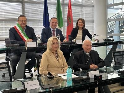 Fiumicino: Gli alunni del territorio hanno partecipato al convegno "Bullismo no Grazie!" in Aula Consiliare