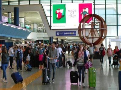 "Fiumicino celebra il successo: Il Sindaco: miglior aeroporto d'Europa e premio per la trasformazione digitale"