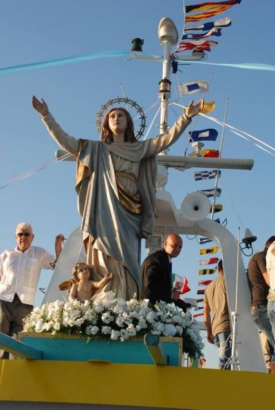 Fiumicino celebra l’Assunta: il 15 Agosto Messa Solenne e Processione a mare